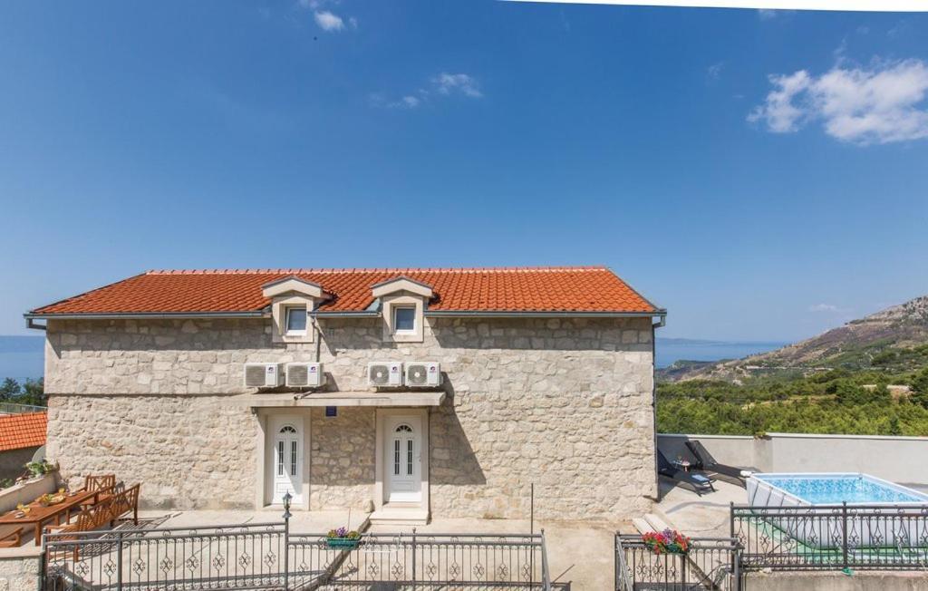 Vacation Apartments Feniks Tučepi Exterior foto